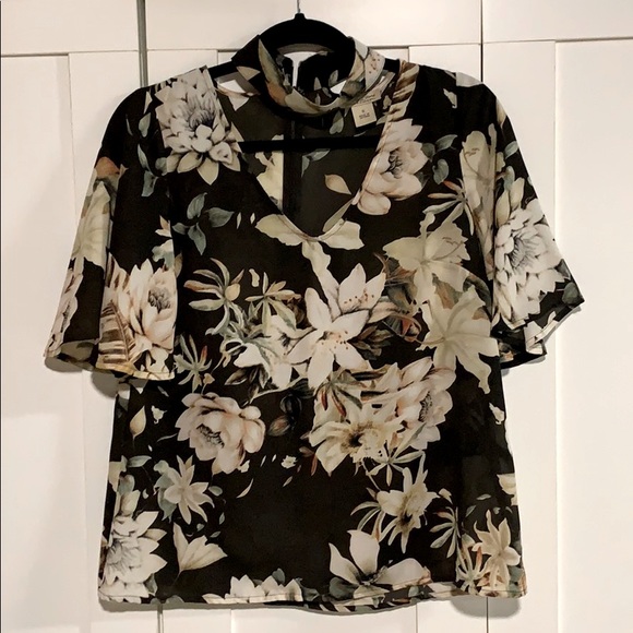 Floral Choker Blouse - Picture 2 of 5